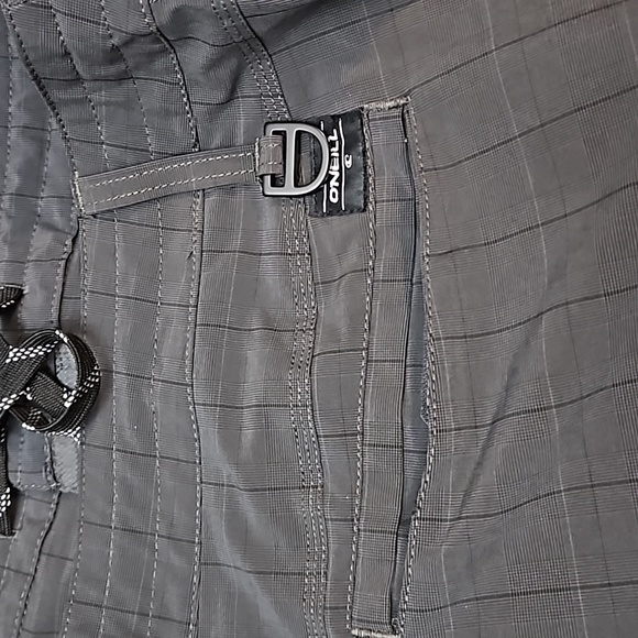 O'Neill Crossover Shorts Size 40 Gray Plaid - Picture 9 of 16